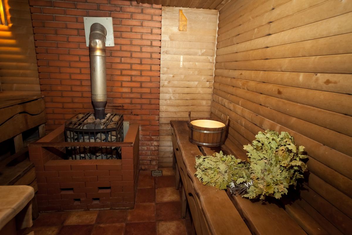 Традиционная русская баня: отличительные особенности и национальный колорит